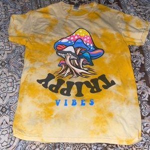 Yellow Trippy Women’s T-shirt